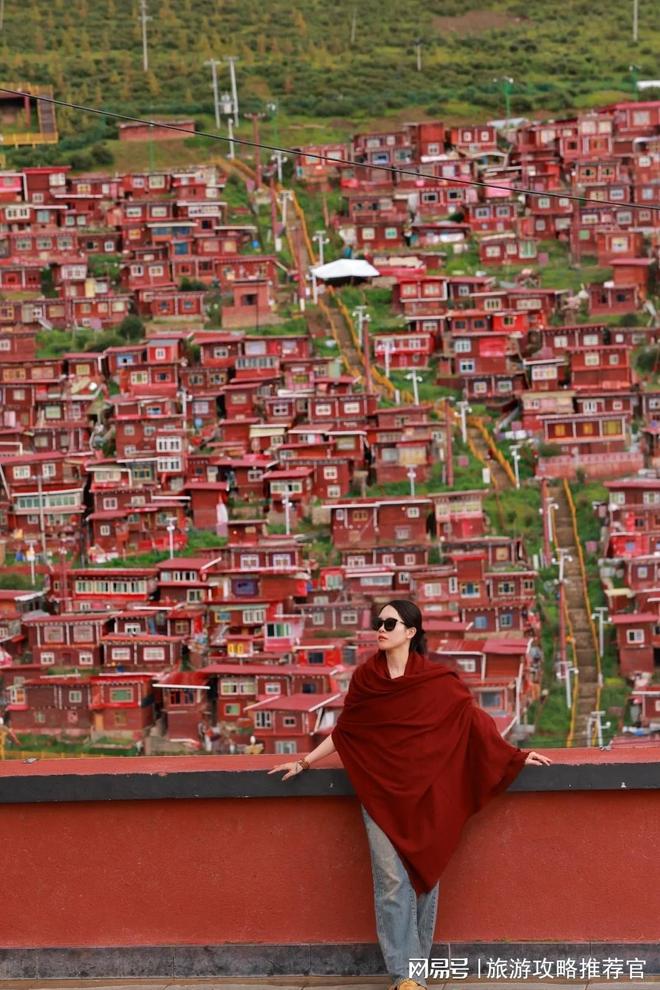 四川6日深度纯玩团色达佛学院鱼子西向导推荐最佳游玩线路